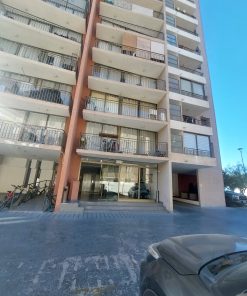 Depto amoblado en Condominio de Avenida Leonidas Perez
